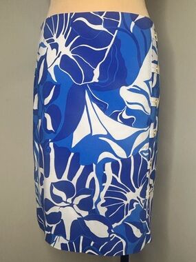 J. McLaughlin Blue and white serinal Floral Skirt